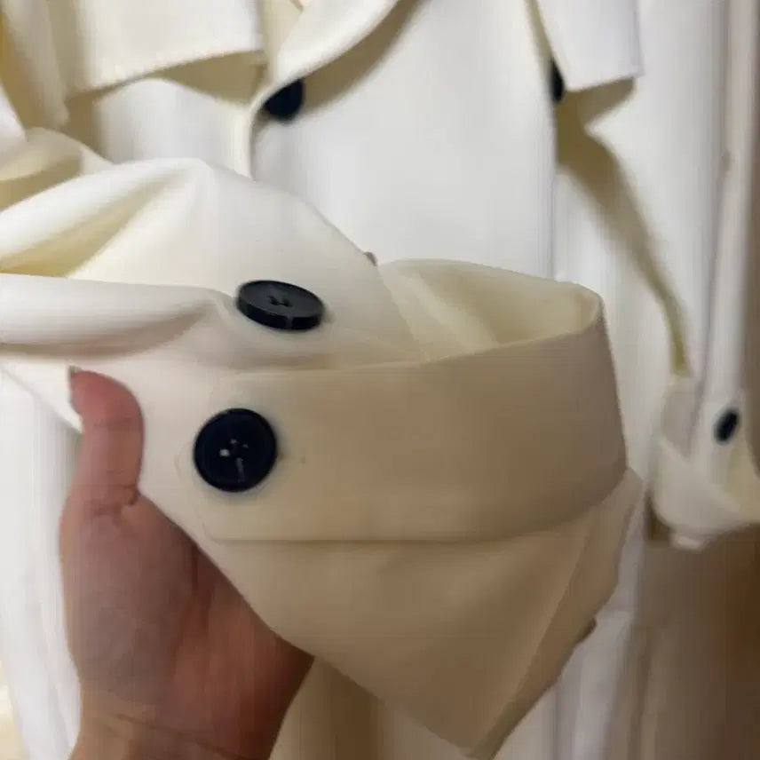 [BUNJANG]  Maysome White Trench Coat (Size 55-77) / 메이썸 화이트 트렌치 코트 size 55-77