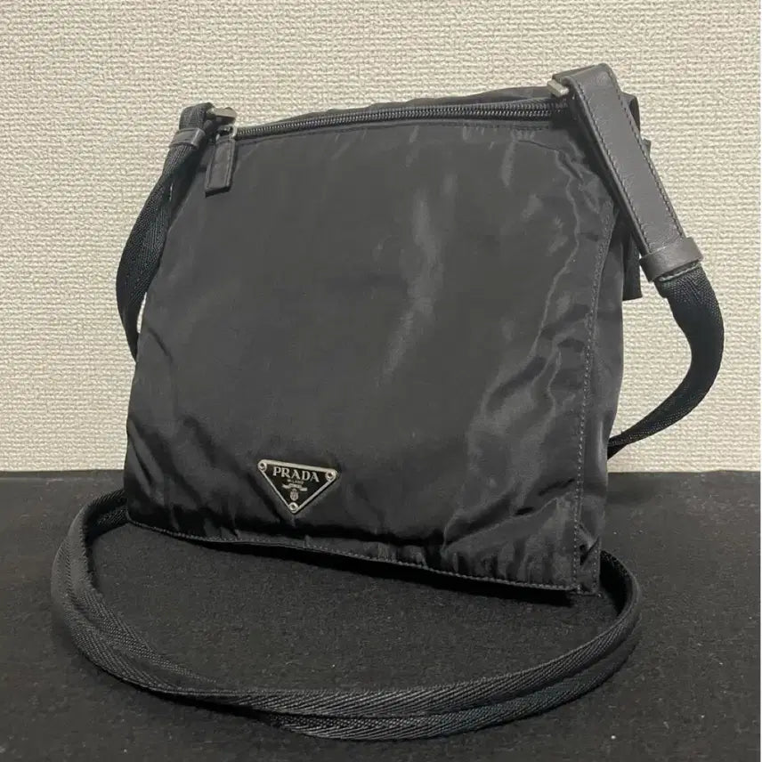 [SOLD OUT] 프라다 블랙 포코노 나일론 크로스백