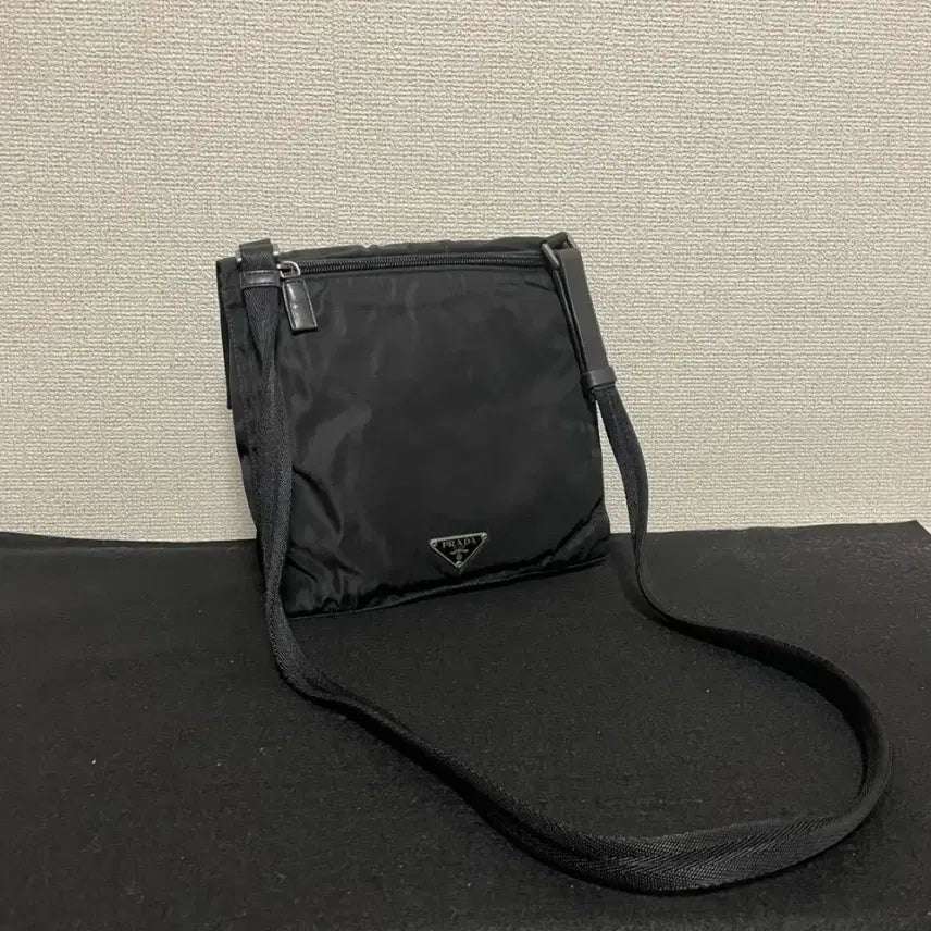 [SOLD OUT] 프라다 블랙 포코노 나일론 크로스백