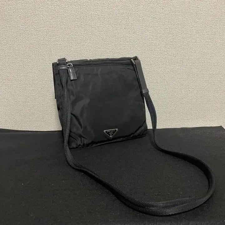 [SOLD OUT] 프라다 블랙 포코노 나일론 크로스백