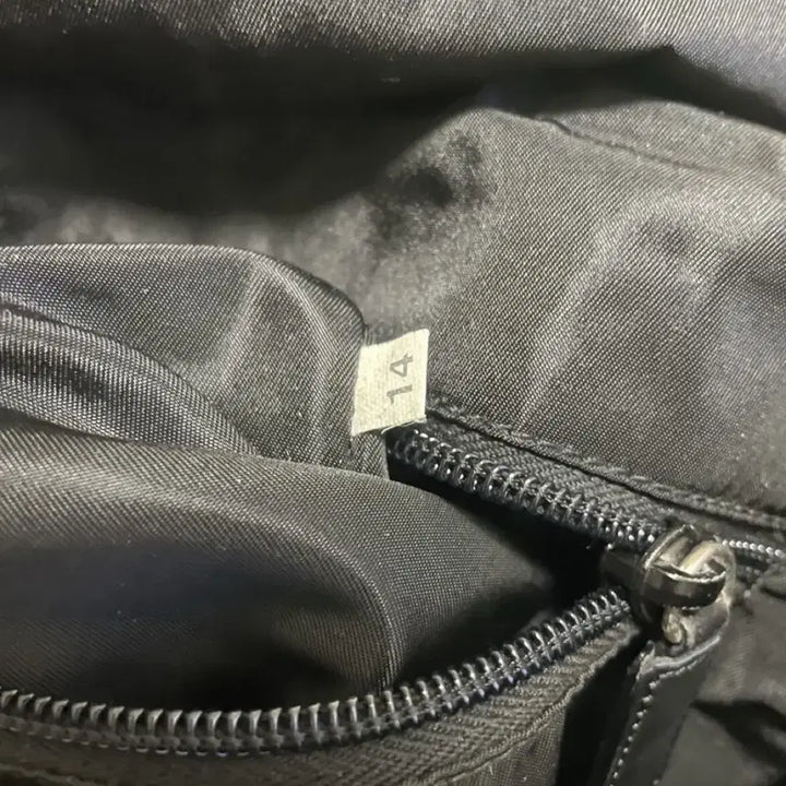 [SOLD OUT] 프라다 블랙 포코노 나일론 크로스백