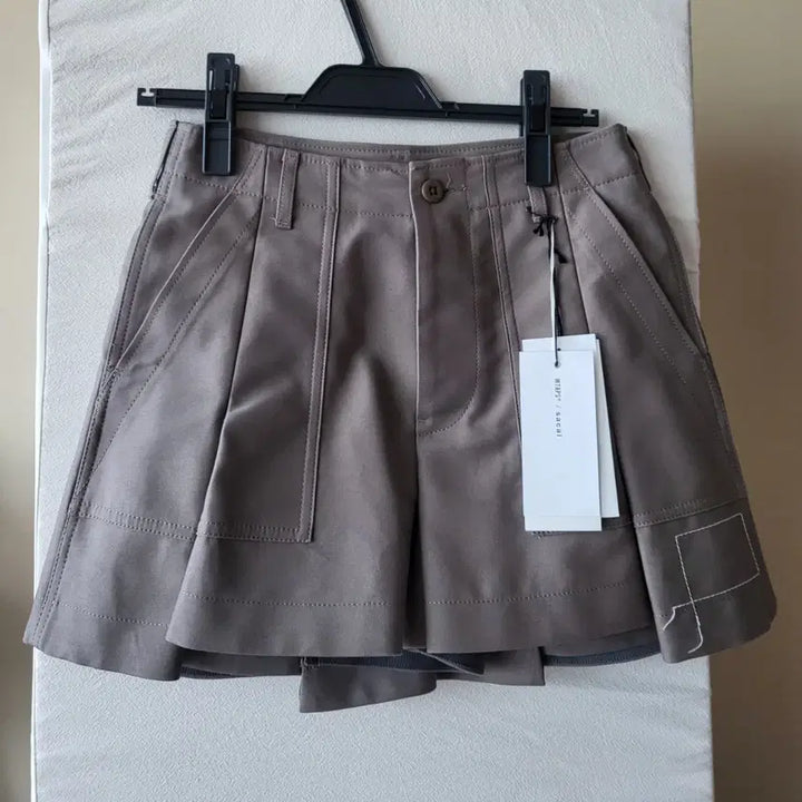 [BUNJANG] Sacai x WTAPS Cotton Back Satin Shorts / Sacai x WTAPS Cotton Back Satin Shorts
