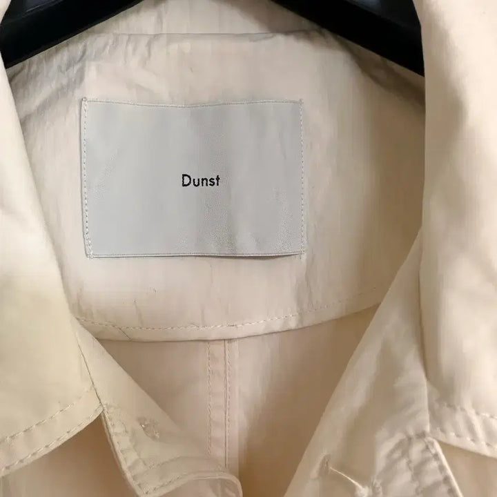 [BUNJANG] Dunst Cream Half Trench Coat - Size S / 던스트 크림색 하프 트렌치 S 상태 좋아요