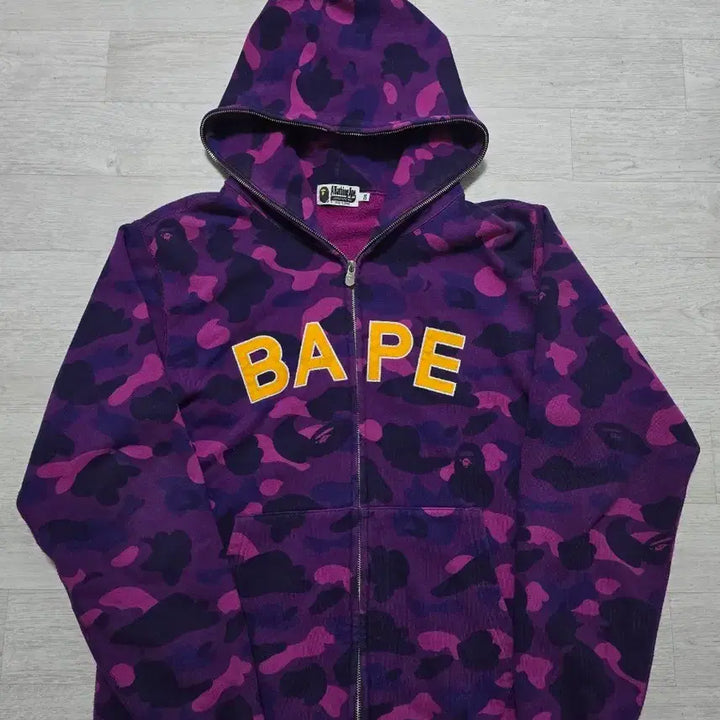 [SOLD OUT] (정품) 베이프 컬러카모 풀집 후드집업 2XL (명품 자켓 샤크)