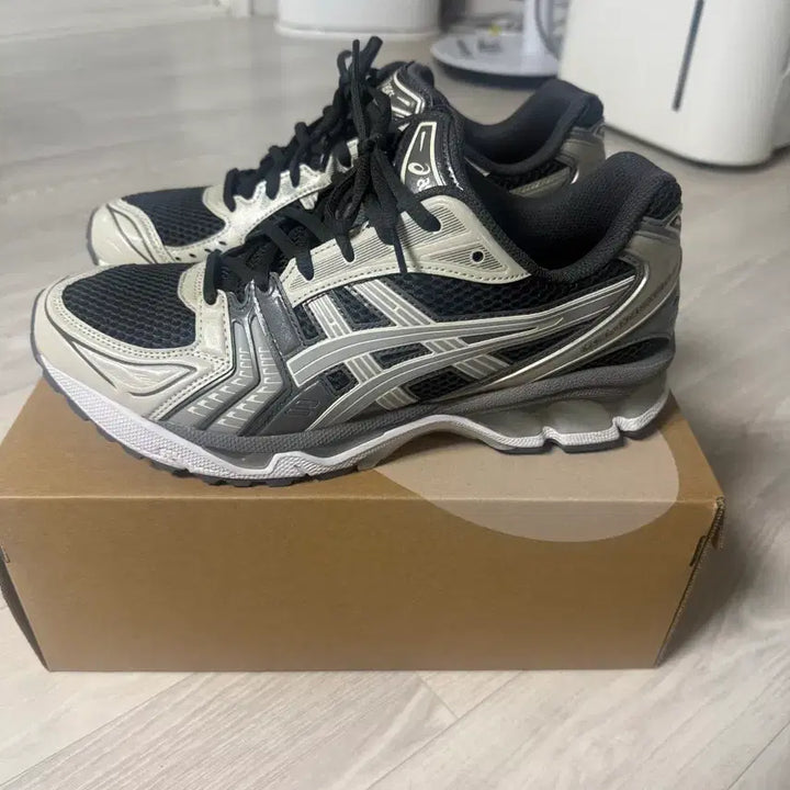 [BUNJANG] Asics Gel-Kayano 14 Obsidian Grey Sneakers / 아식스 젤카야노 14 옵시디언 그레이 270