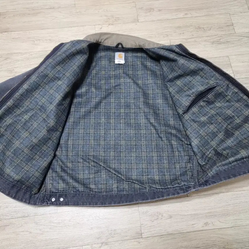 [SOLD OUT] 칼하트 디트로이트 J97 PTL XL 팝니다