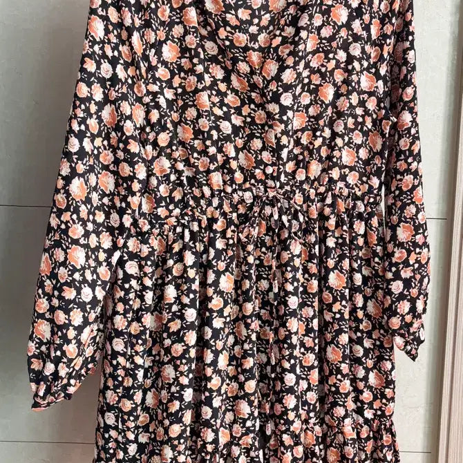 [BUNJANG] Zara Black Flower Midi Dress / 자라 블랙 플라워 원피스