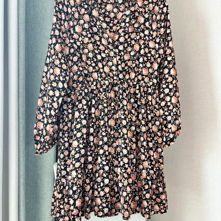 [BUNJANG] Zara Black Flower Midi Dress / 자라 블랙 플라워 원피스