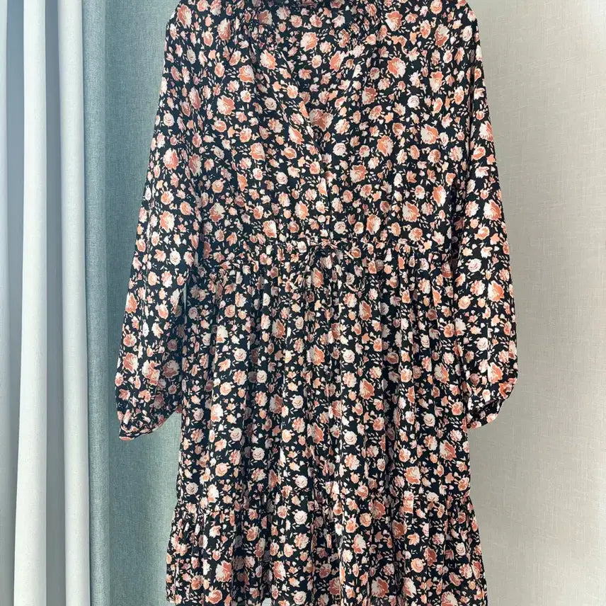 [BUNJANG] Zara Black Flower Midi Dress / 자라 블랙 플라워 원피스