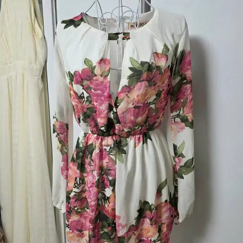 [BUNJANG] American Brand Floral Jumpsuit Romper / 미국브랜드 플라워 점프수트 원피스 쇼츠