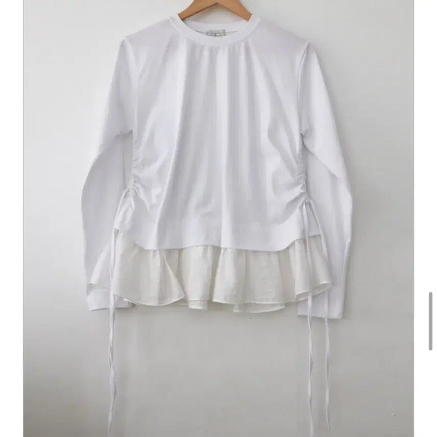 [BUNJANG] Tilde Seoul Layered Lace Long Sleeve T-shirt / 교신 ㄱㄴ) 틸데서울 레이어드 레이스 긴팔티 에이블리