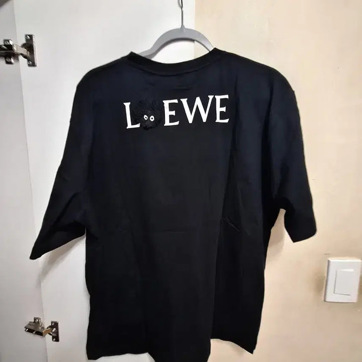 [BUNJANG] Loewe X Spirited Away No-Face T-shirt Black (L) Oversized / Loewe X 센과 치히로 가오나시 티셔츠 블랙 L 오버핏 새상품 무배