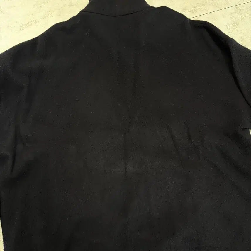 [SOLD OUT] 느린양반 실크플리스 하프집업 블랙