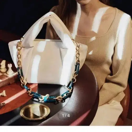 [BUNJANG] Loeuvre Kang Min-kyung White Bag / 루에브르 강민경 화이트 백