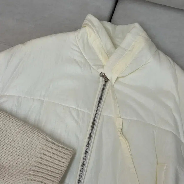 [BUNJANG] Ivory Knit Padded Jumper / 아이보리 니트 패딩 점퍼