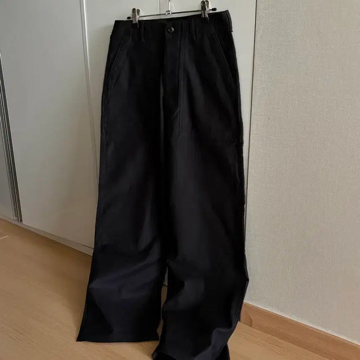 [BUNJANG] Shiota Subin Cotton Back Satin Baker Pants / 시오타 수빈코튼 백사틴 베이커팬츠
