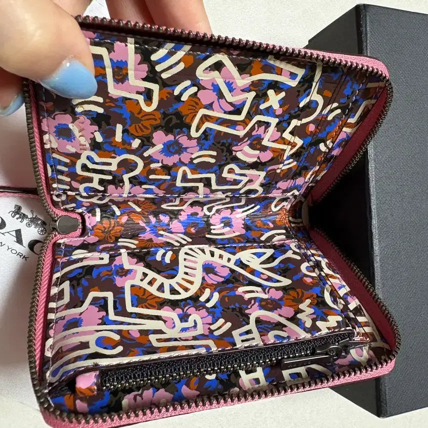 [BUNJANG] Coach Leather Heart Detail Bifold Wallet / 코치 반지갑