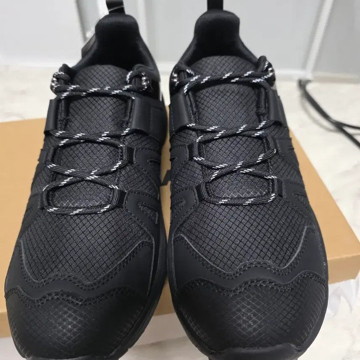[SOLD OUT] (신품)르까프 피크P1 블랙 265mm 트레킹화