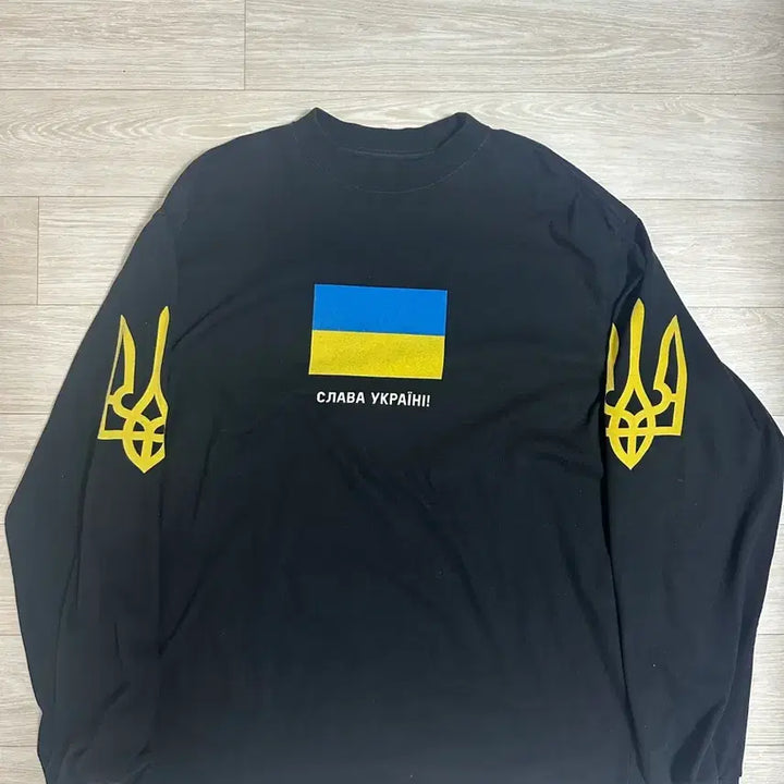 [SOLD OUT] 발렌 우크라이나 롱슬리브