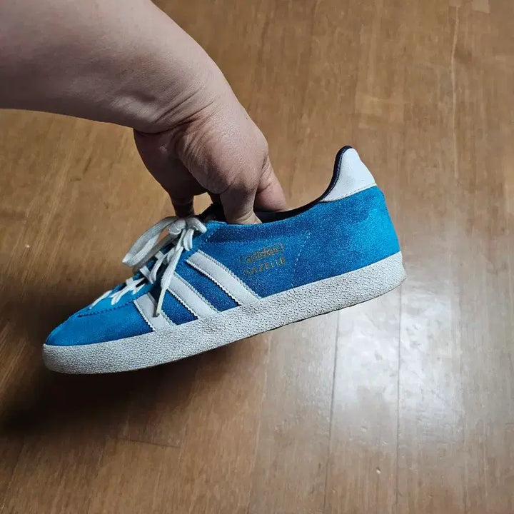 [BUNJANG] Adidas Gazelle Blue Suede Sneakers (240) / 아디다스 가젤 블루 스웨이드 운동화 240
