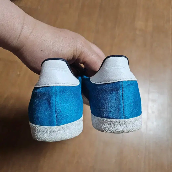 [BUNJANG] Adidas Gazelle Blue Suede Sneakers (240) / 아디다스 가젤 블루 스웨이드 운동화 240