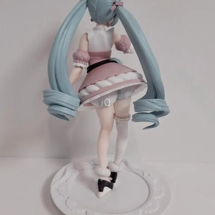 [BUNJANG] Furyu Hatsune Miku Macaron Figure / 후류 sweet sweets 하츠네 미쿠 마카롱 피규어