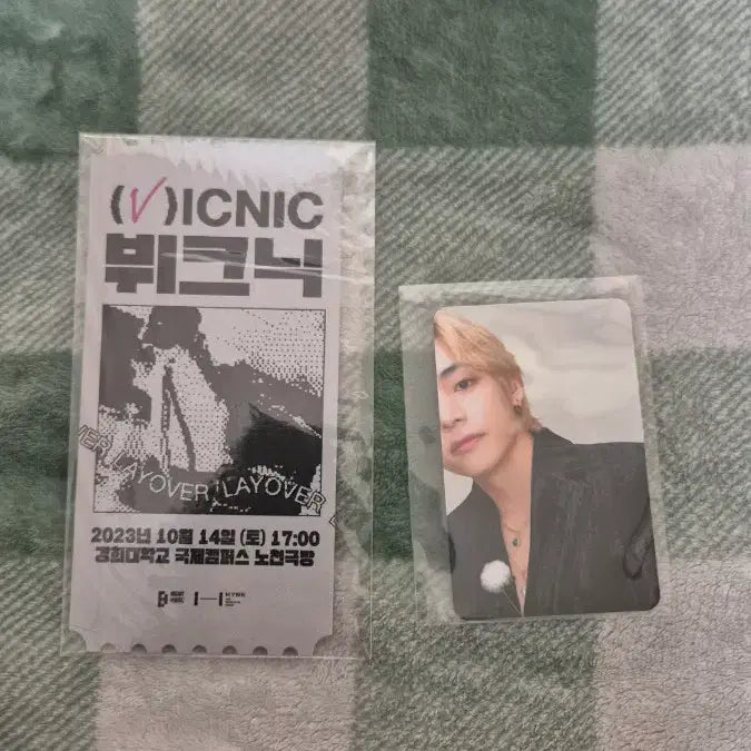 [BUNJANG] BTS V [BE Picnic] Fanmeeting Bundle Set / 방탄 뷔 비크닉 팬미팅 포카 + 티켓 + 틴케이스