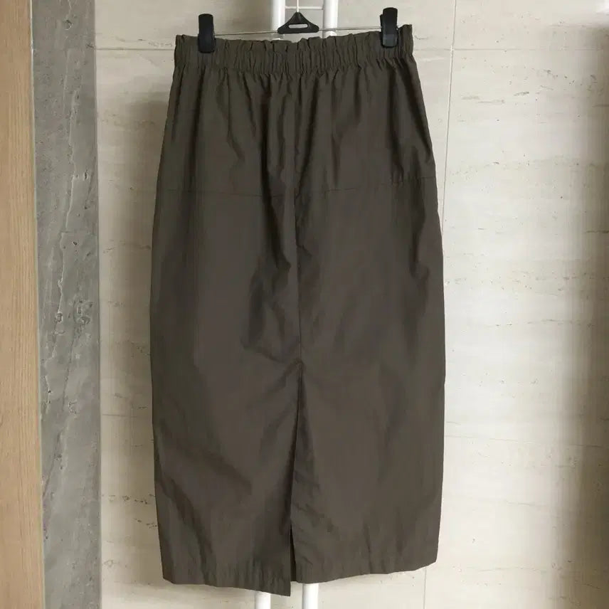 [BUNJANG] Thursday Island Slit Bending Skirt / 써스데이아일랜드 슬릿 밴딩 스커트 S