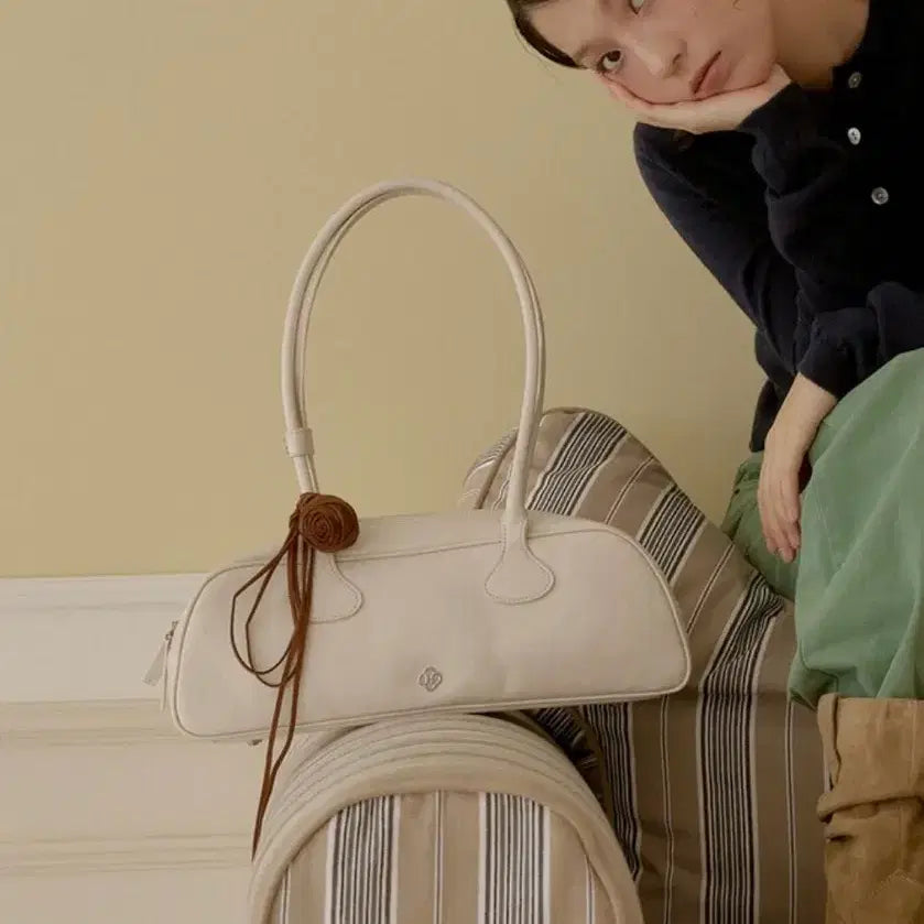 [BUNJANG] Heeri Ivory Baguette Bag / 히어리 바게트백 아이보리