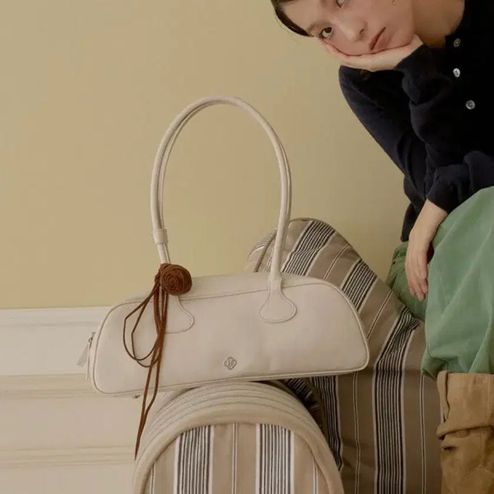 [BUNJANG] Heeri Ivory Baguette Bag / 히어리 바게트백 아이보리
