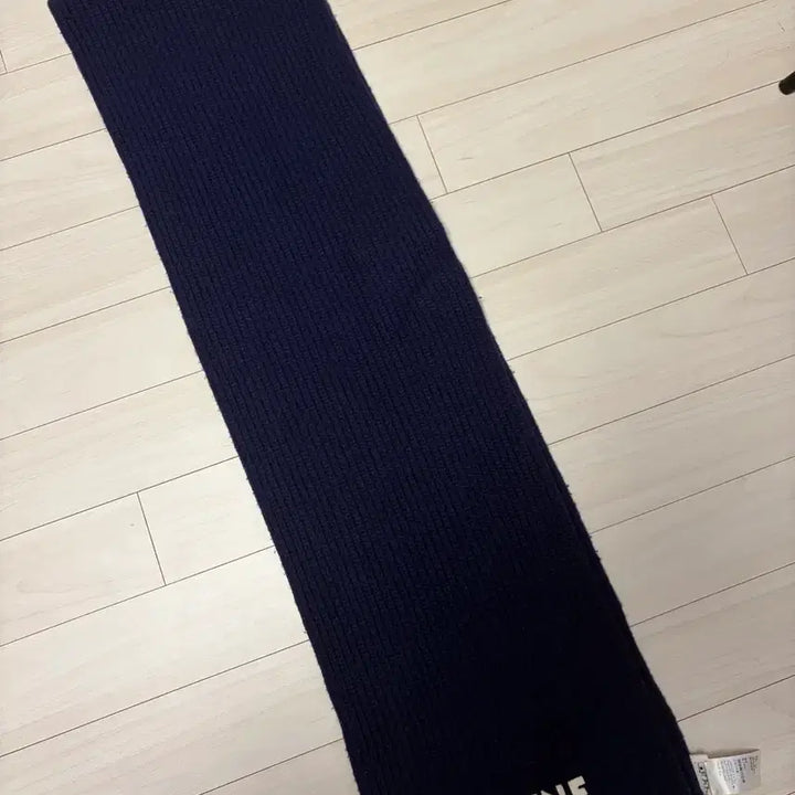 [SOLD OUT] 샐린느 로고 네이비 목도리