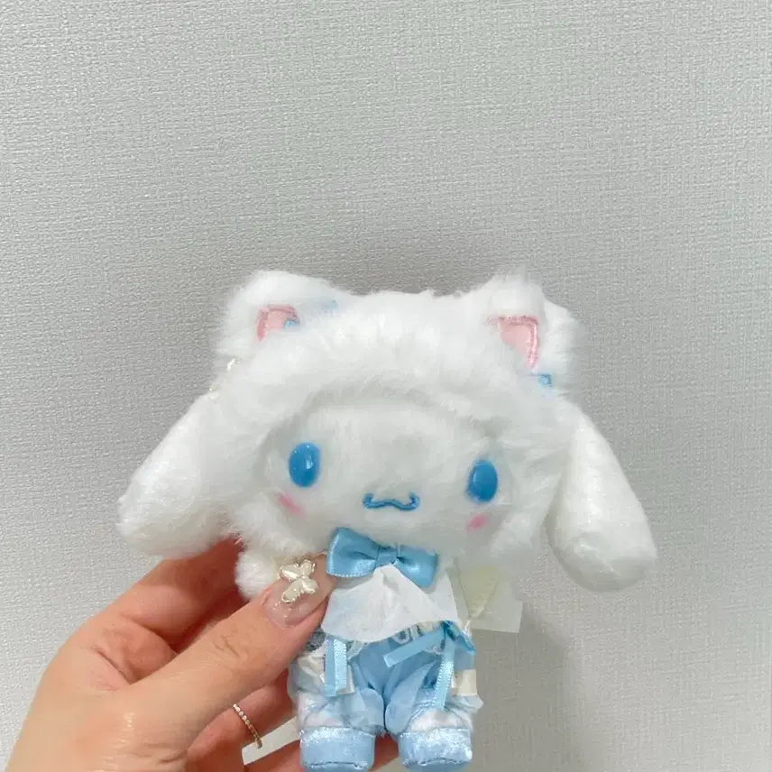 [BUNJANG] Sanrio Cinnamoroll Plush Keychain Mascot / (새상품) 산리오 시로네코 시나모롤 인형 키링 마스코트