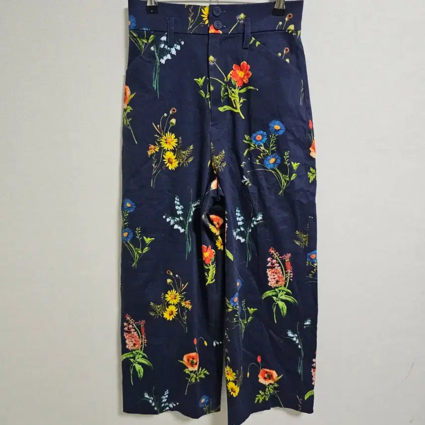 [BUNJANG] MACPHEE by Tomorrowland Flower Print Pants (Size 32/XS) / [정품] 투모로우랜드 MACPHEE 플라워 프린트 팬츠 (32/XS)