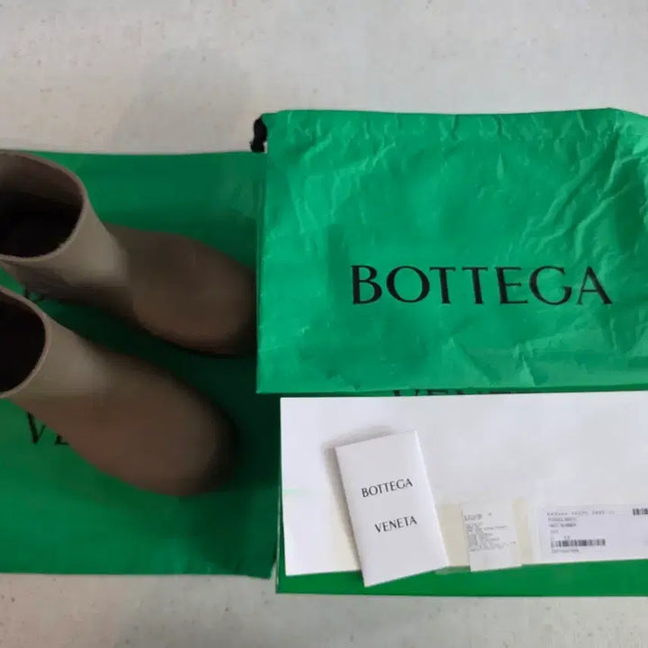 [BUNJANG] Bottega Veneta Puddle Ankle Boots Women&