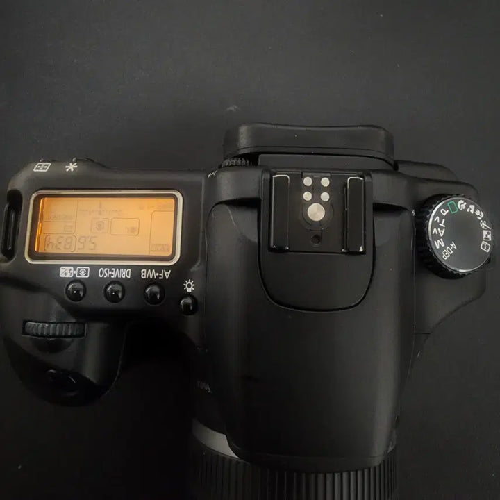 [BUNJANG] Canon EOS 30D DSLR Camera with Vertical Grip / 캐논 EOS 30D DSLR 중급기 + 세로그립