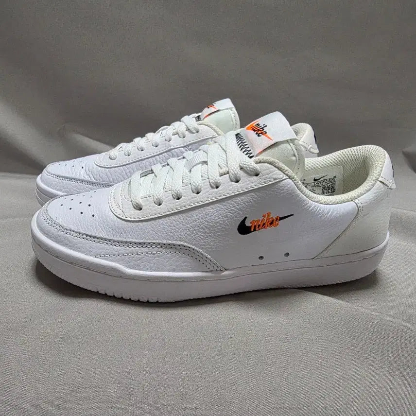 [BUNJANG] Nike Court Vintage Premium White Sneakers (Women&