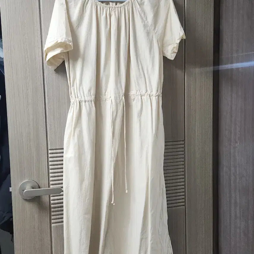 [SOLD OUT] 베이킹파우더 셔링 밴딩 롱원피스