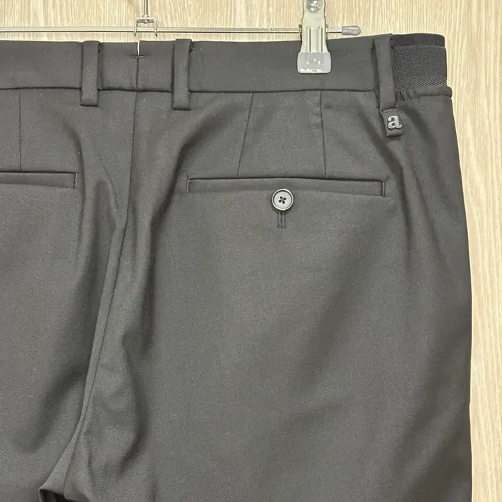 [BUNJANG] Allegri Estethia Wool Blend Side Banding Slacks Black 32 / 알레그리 Estethia 울블렌드 사이드밴딩 슬랙스82(32)/블랙