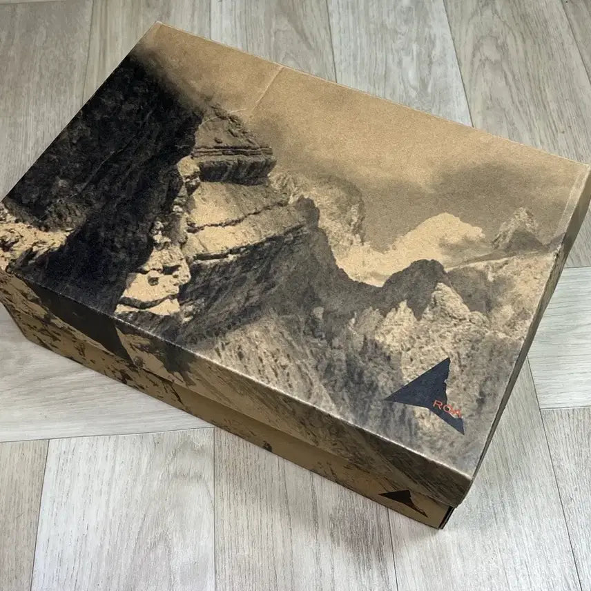 [SOLD OUT] ROA 로아 카타리나 하이킹 올리브블랙 41