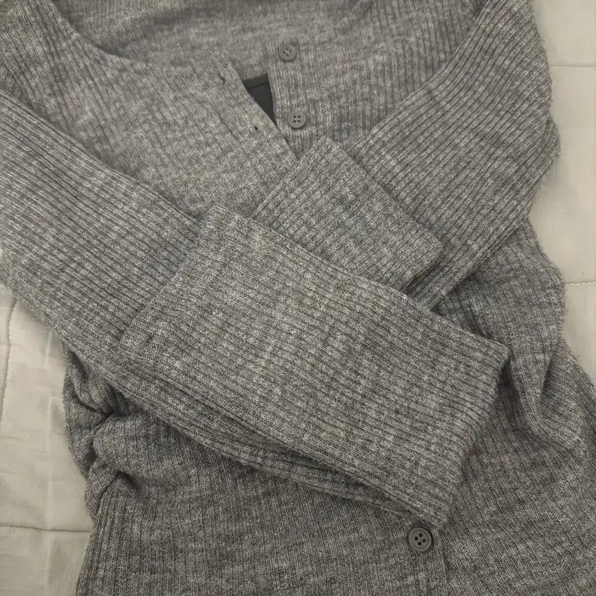 [BUNJANG] Unspecified Brand Used Clothing Bundle Set / 옷 판매 해여 하나당 0.9로 일괄시 1.7 드려여