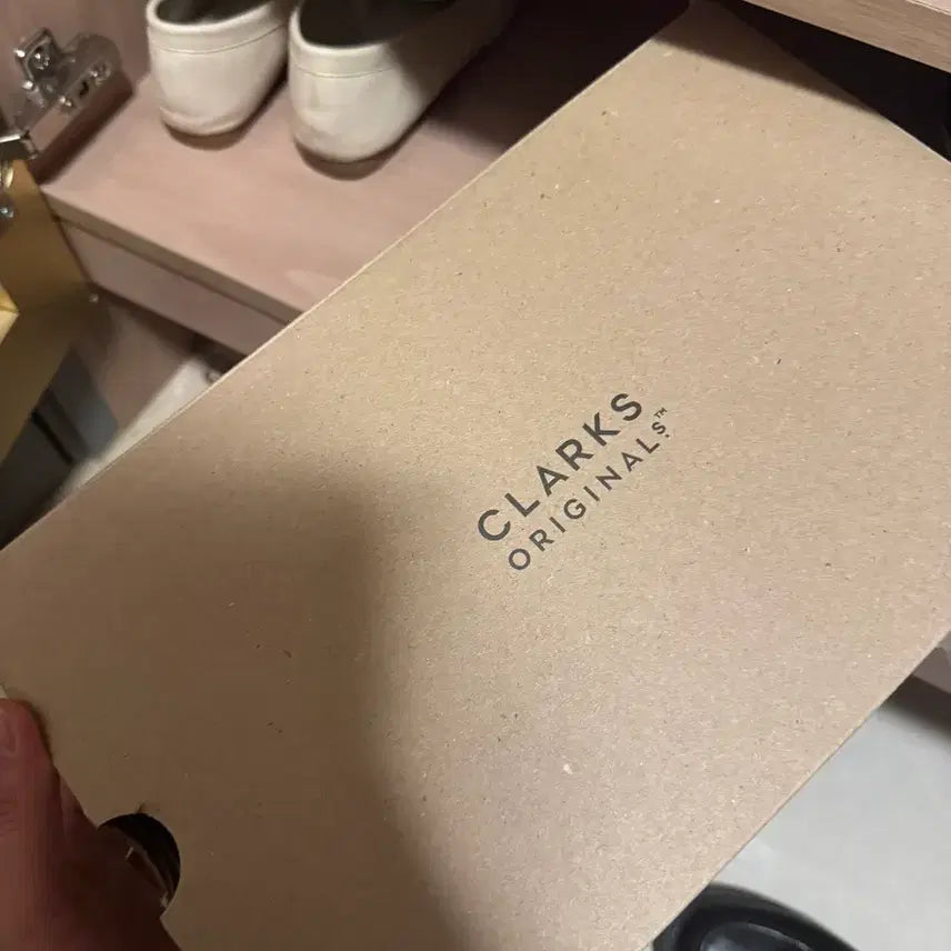 [BUNJANG] 클락스 오프 화이트 메쉬 280size / 클락스 오프 화이트 메쉬 280size