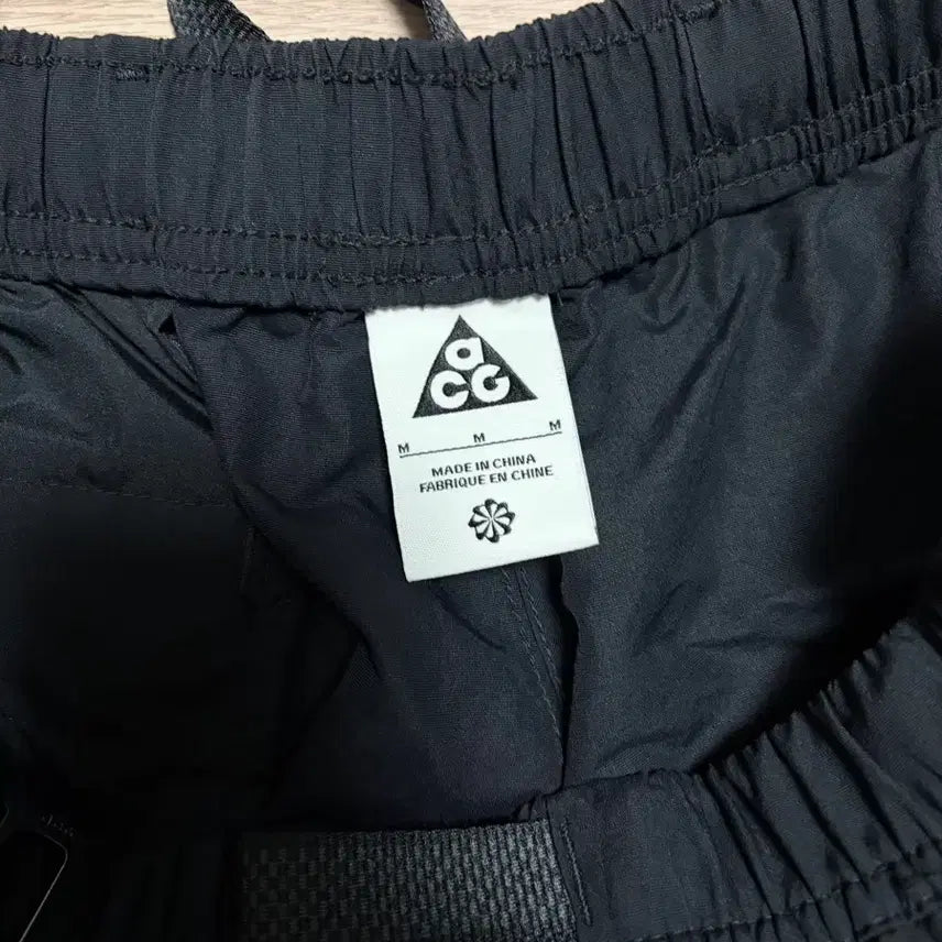 [SOLD OUT] 나이키 ACG 트레일 쇼츠 블랙 다크 스모크 그레이 M