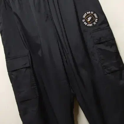 [BUNJANG] Nike Poly Cargo Wind Pants Size L / 나이키 폴리 카고 윈드바지 방풍 추동용 택85 L