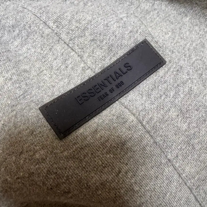 [BUNJANG] Fear of God Essentials 1977 Relaxed Sweatpants / 피어오브갓 에센셜 1977 릴렉스드 스웻팬츠