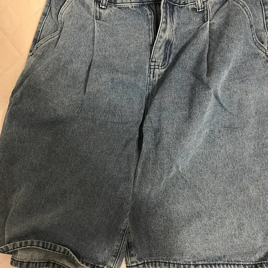 [BUNJANG] Dmitri Black Denim Shorts Size 32 / 드미트리블랙 데님 반바지 32