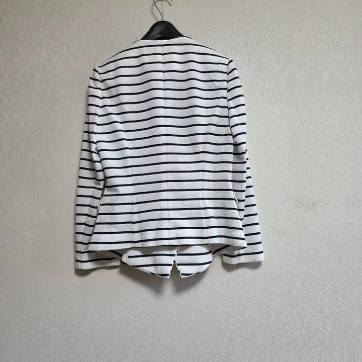 [BUNJANG] Kkuz Stripe Jacket / 꾸즈 스트라이프 자켓