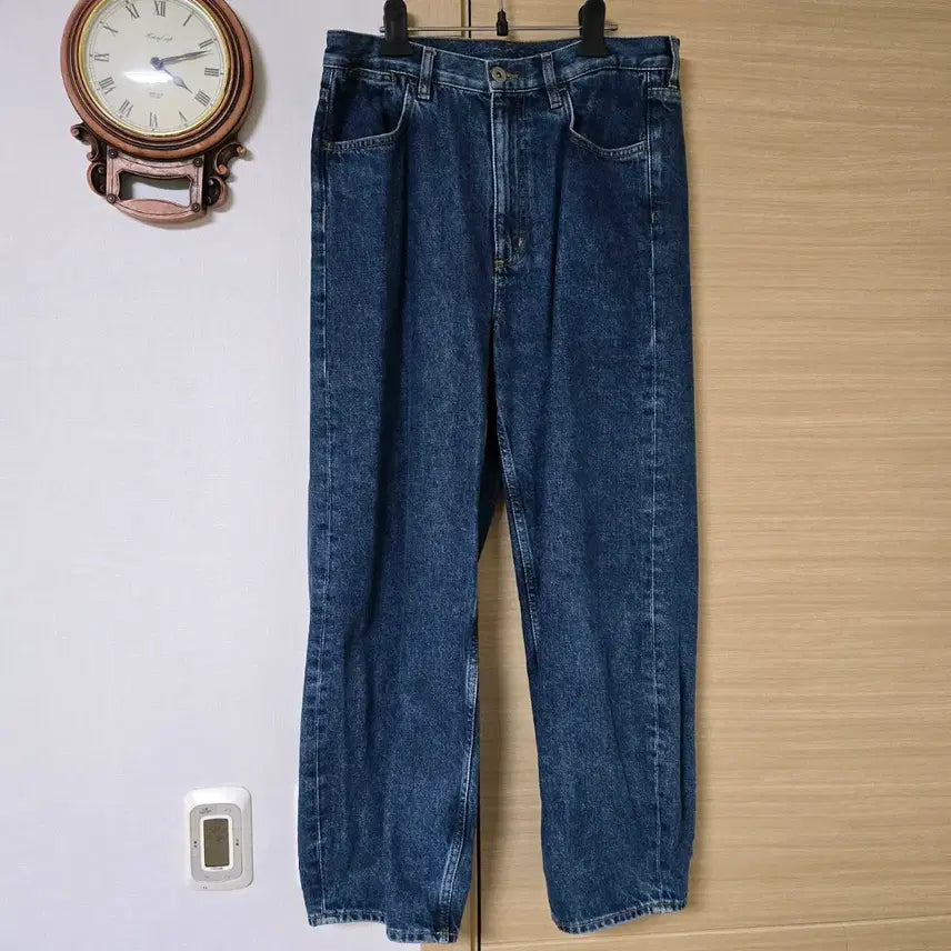 [BUNJANG] COS Relaxed Barrel Leg Jeans - Size 29 - Blue / COS 코스 릴렉스드 배럴 레그 진 SIZE 29