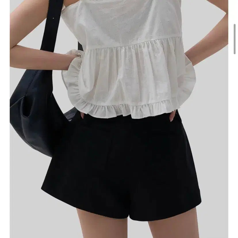[BUNJANG] Fonec White Frill Cami Blouse / [포네크] 화이트 프릴 끈나시 블라우스