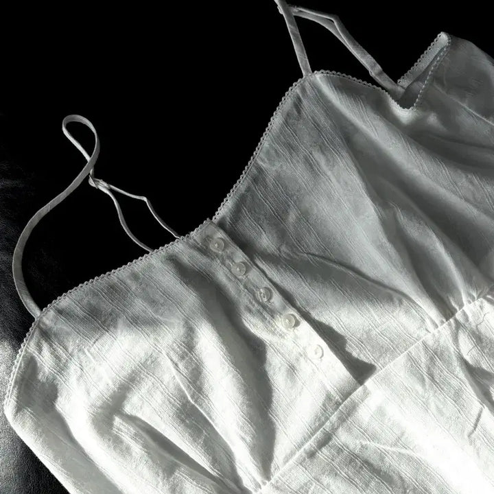 [BUNJANG] Fonec White Frill Cami Blouse / [포네크] 화이트 프릴 끈나시 블라우스