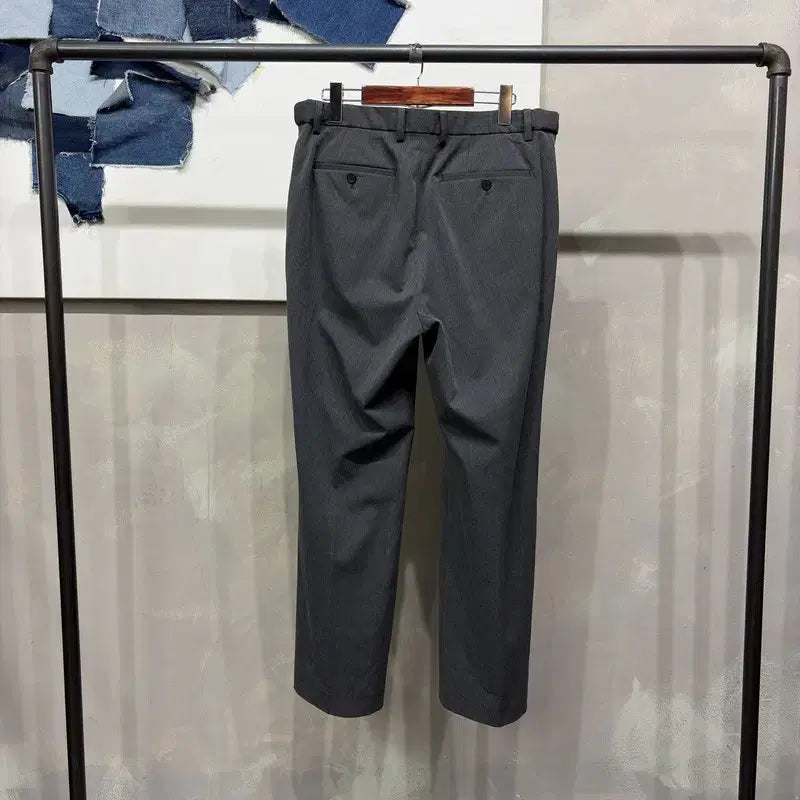 [BUNJANG] Musinsa Standard Casual Pin-tuck Charcoal Slacks (33-inch) / (33인치) 무신사스탠다드 캐주얼 핀턱 차콜 슬랙스 바지 팬츠